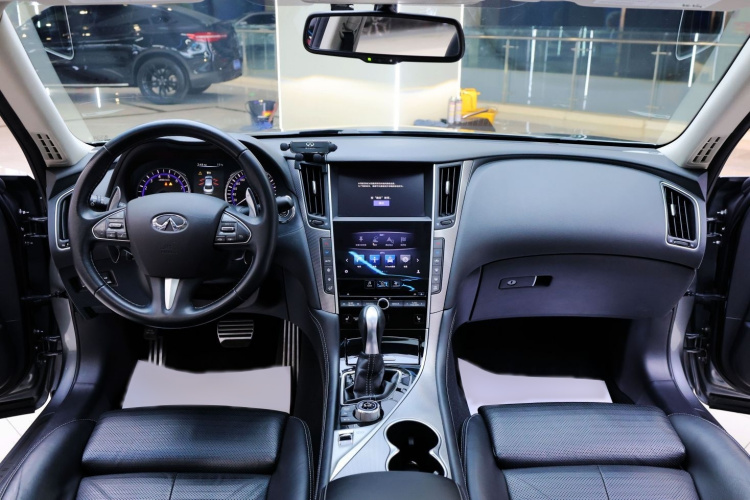 英菲尼迪Q50 2014款 3.7L 豪华运动版中控内饰7003