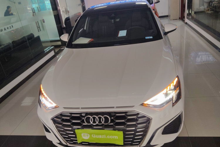 奥迪A3 2021款 Sportback 35 TFSI 时尚运动型车身外观2