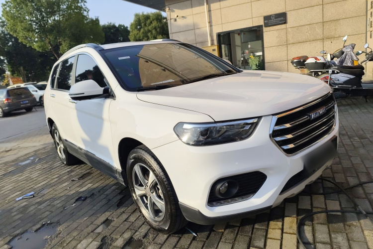 哈弗H6 2017款 蓝标 运动版 1.5T 手动两驱精英型车身外观3