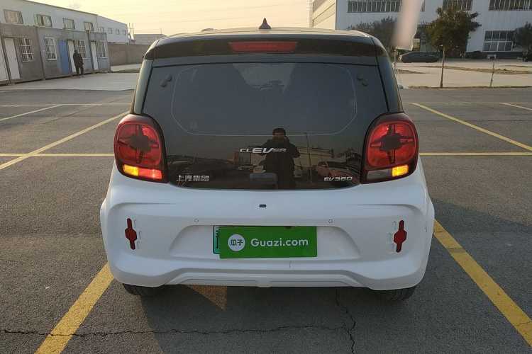 荣威 科莱威CLEVER 2022款 311km元气啵啵版车身外观6