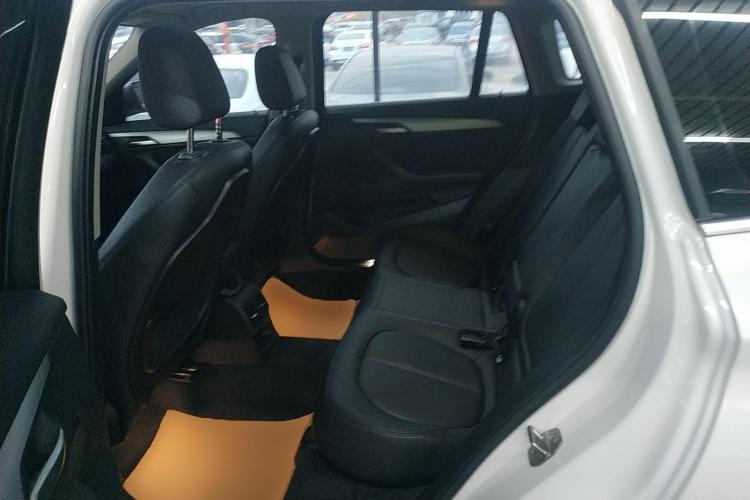 宝马X1 2018款 sDrive20Li 领先型中控内饰21