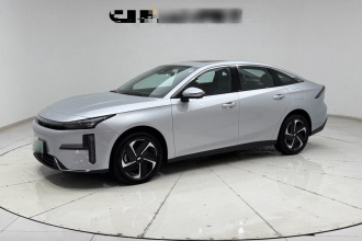 吉利银河 银河L6 2025款 EM-i 140km 星舰版