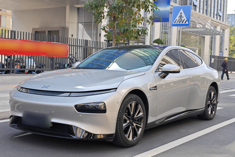 小鹏P7 2022款 670N+车身外观6002