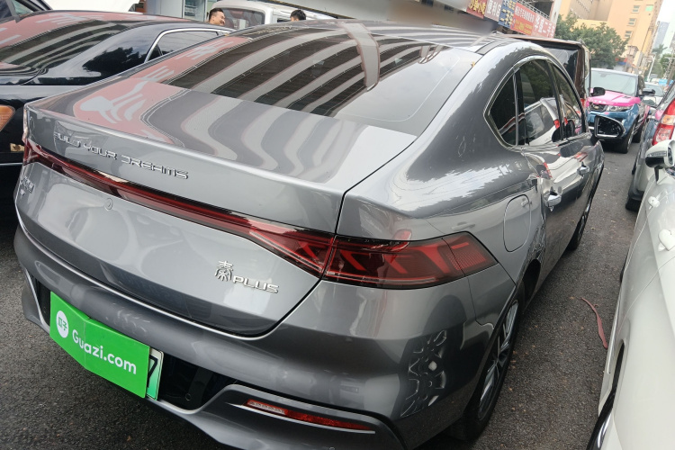 比亚迪 秦PLUS 2023款 冠军版 EV 420KM超越型车身外观7