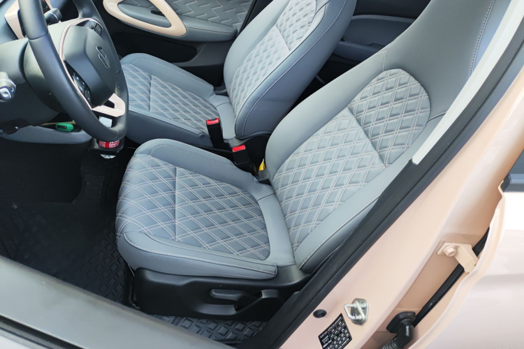 零跑汽车 零跑T03 2021款 400豪华版中控内饰19