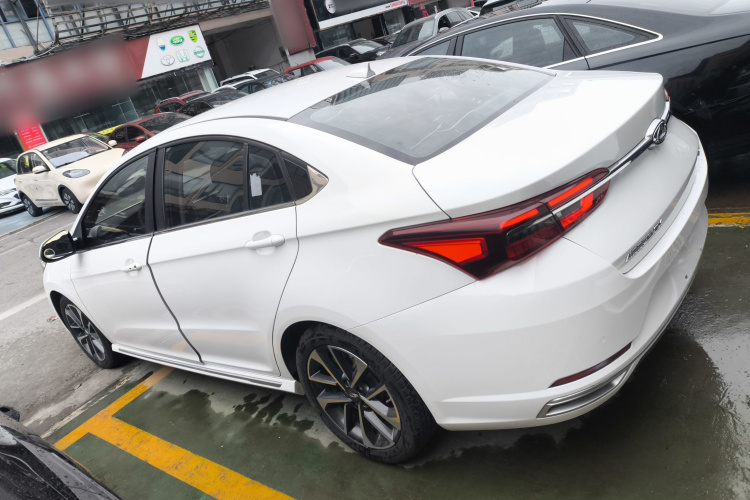 奇瑞 艾瑞泽GX 2018款 1.5T 手动型色版 国V车身外观4