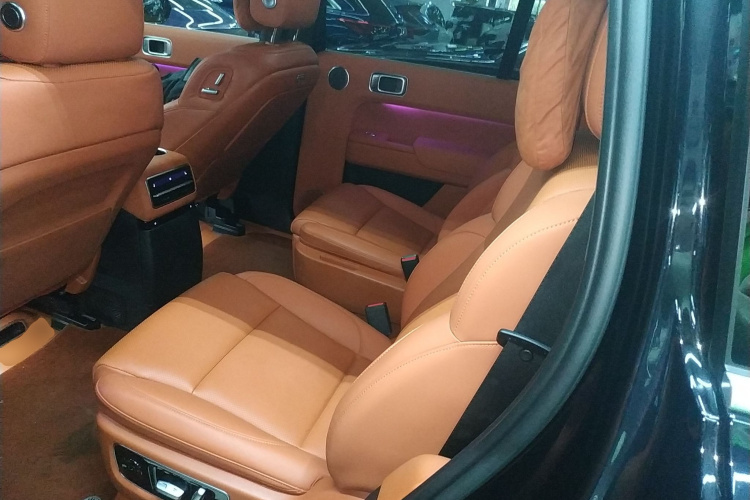 理想汽车 理想L9 2022款 Max中控内饰21