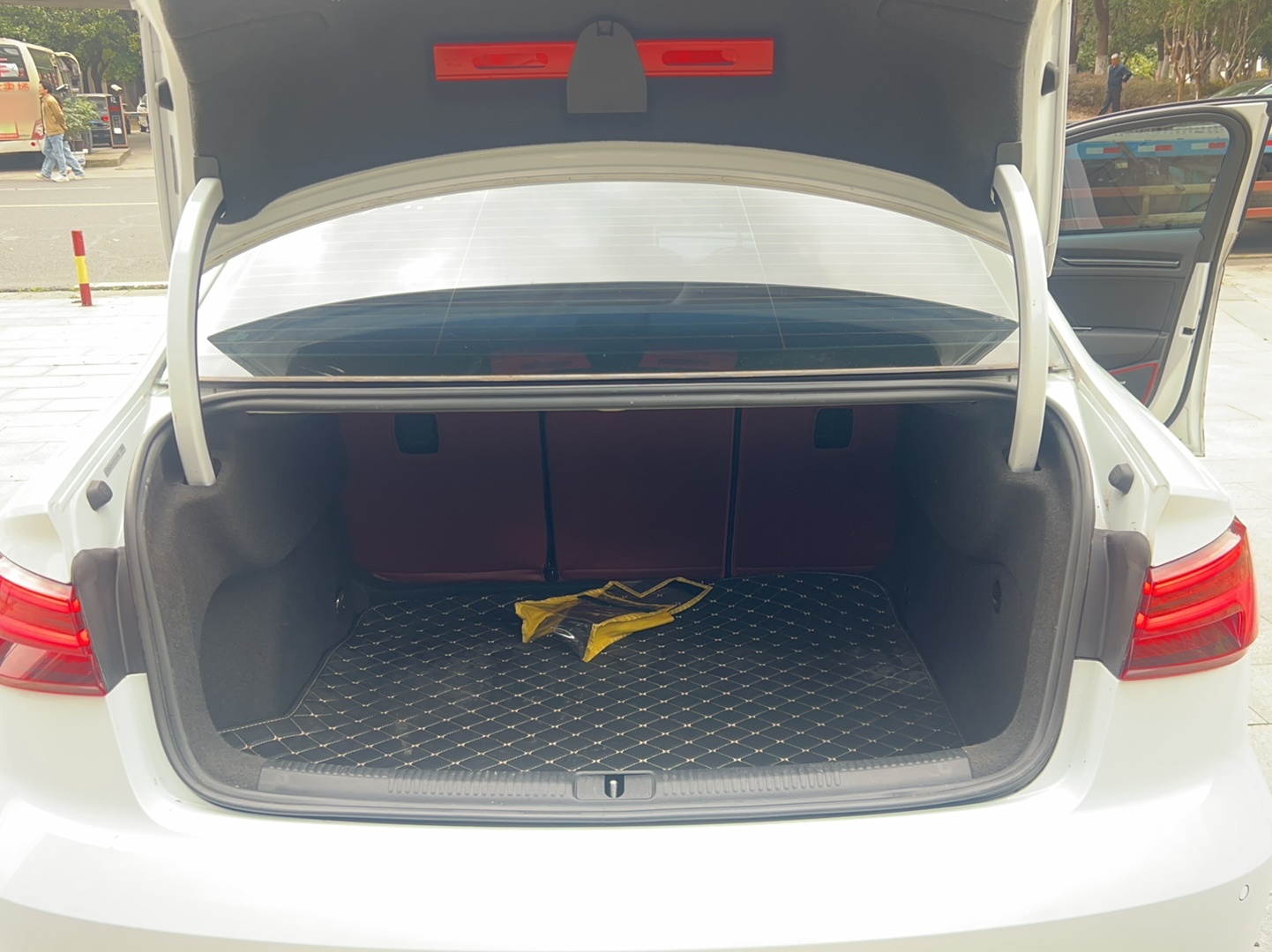 汽车详情
