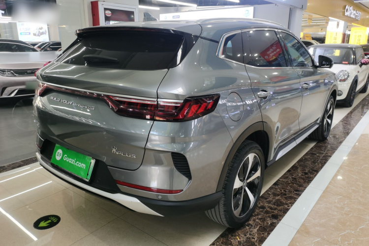 比亚迪 宋PLUS新能源 2021款 DM-i 51KM 尊荣型车身外观7