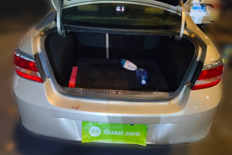 别克 英朗 2013款 GT 1.6L 自动时尚版中控内饰23