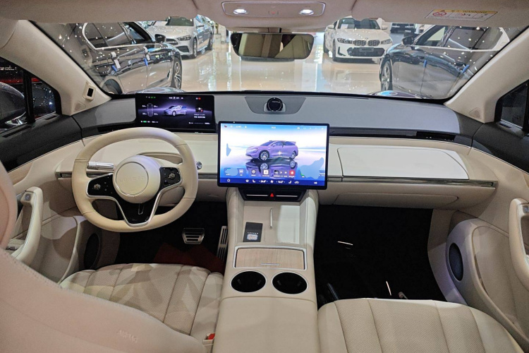 鸿蒙智行 智界R7 2024款 纯电 736km UItra中控内饰12