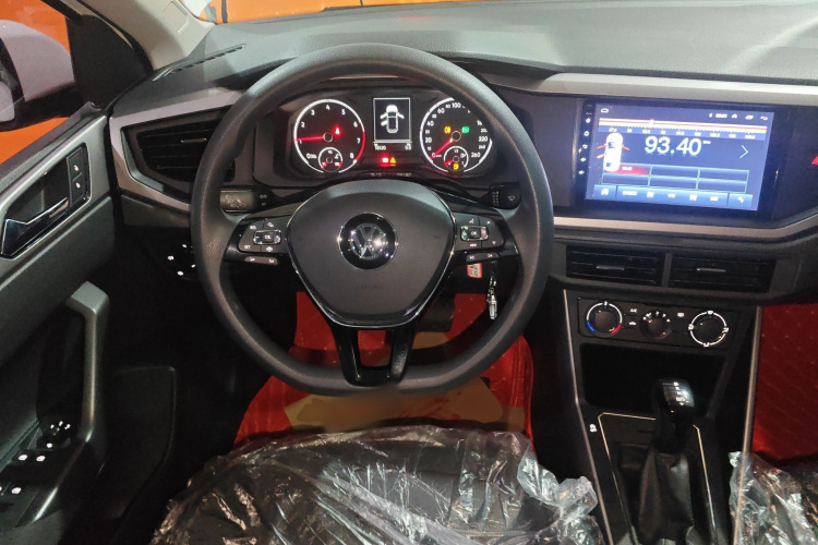 大众 Polo 2019款 Plus 1.5L 自动全景乐享版中控内饰13