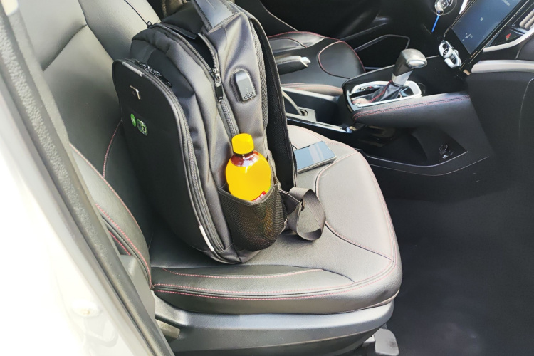 中华V3 2017款 1.5L 自动精英型局部细节41