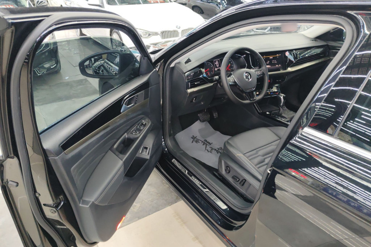 大众 帕萨特 2020款 改款 330TSI 精英版 国VI中控内饰20