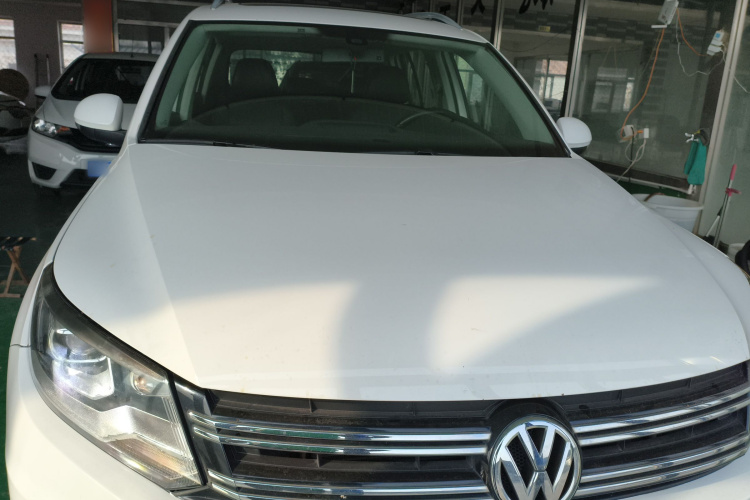 大众 途观 2015款 1.8TSI 自动两驱豪华型车身外观2