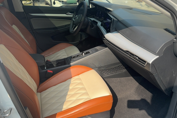 大众 高尔夫 2021款 280TSI DSG Pro中控内饰7004