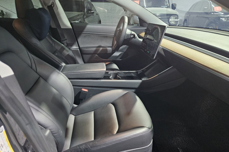 特斯拉 Model 3 2019款 标准续航后驱升级版中控内饰7006