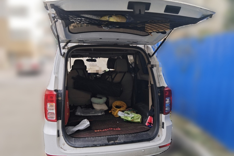 五菱汽车 五菱宏光 2018款 1.5L S舒适型L2B局部细节23