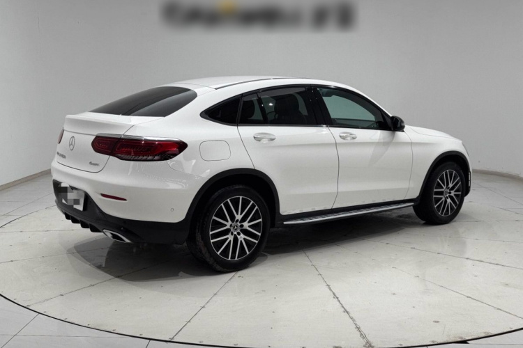 奔驰GLC轿跑 2022款 改款 GLC 300 4MATIC 轿跑SUV车身外观6005