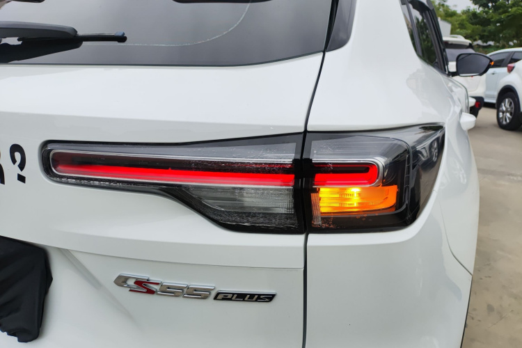 长安CS55PLUS 2022款 第二代 1.5T DCT领航型车身外观6002