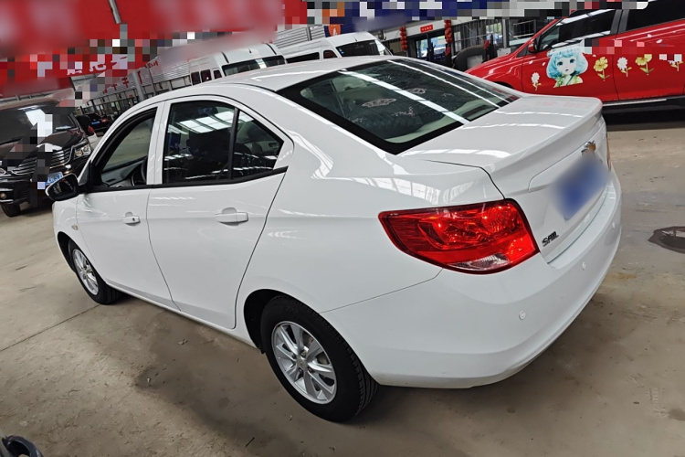 雪佛兰 2018款 赛欧3 1.3L AMT理想版车身外观4