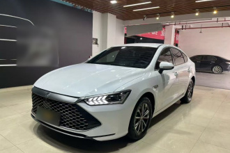 比亚迪 秦PLUS 2024款 荣耀版 DM-i 55KM领先型