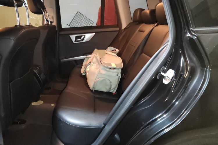 奔驰GLK级(进口) 2010款 GLK 300 4MATIC 时尚型中控内饰7004