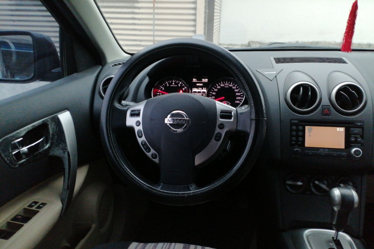 日产 逍客 2012款 2.0XL 火 CVT 2WD中控内饰13