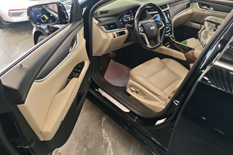 凯迪拉克XTS 2018款 28T 技术型中控内饰20