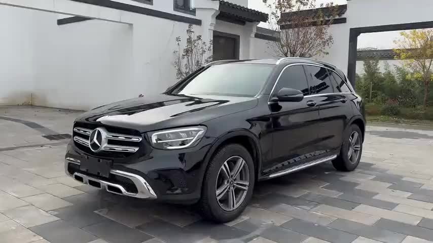 奔驰GLC 2021款 GLC 260 L 4MATIC 动感型实拍1