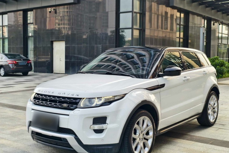 路虎 揽胜极光(进口) 2014款 2.0T 5门耀动版车身外观6005