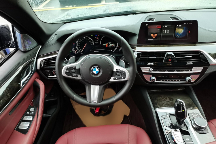 宝马5系 2018款 改款 530Li 领先型 M运动套装局部细节13