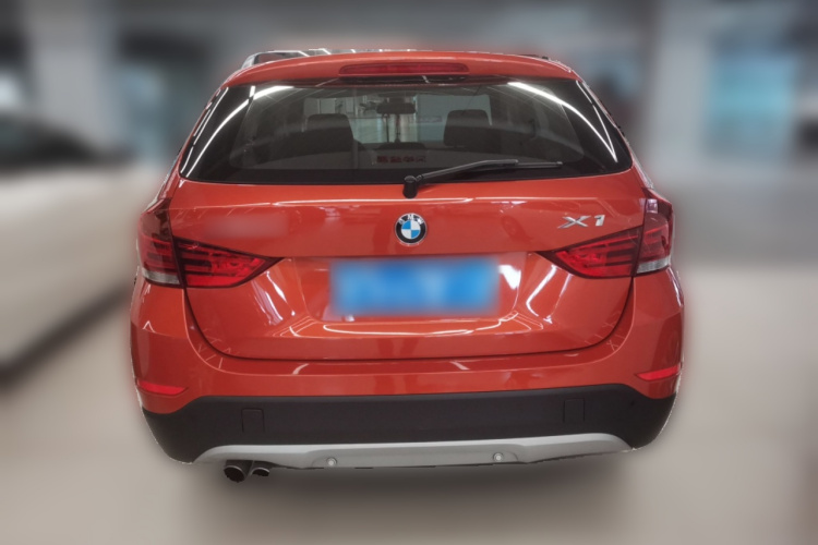 宝马X1 2014款 sDrive18i 时尚型车身外观6