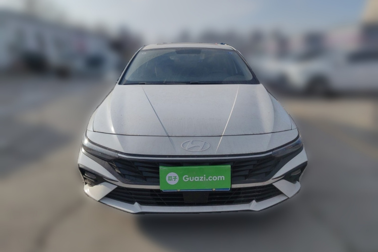 现代 伊兰特 2023款 1.5L CVT GLX精英版车身外观2