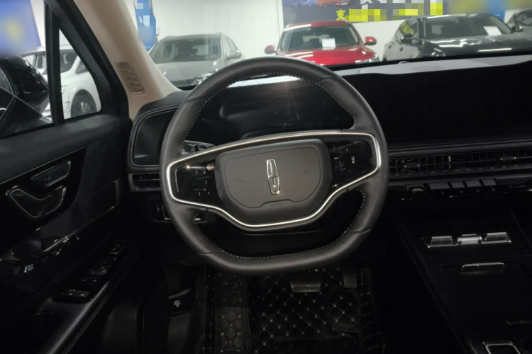 林肯 冒险家 2024款 1.5T 两驱尊雅混动版中控内饰13