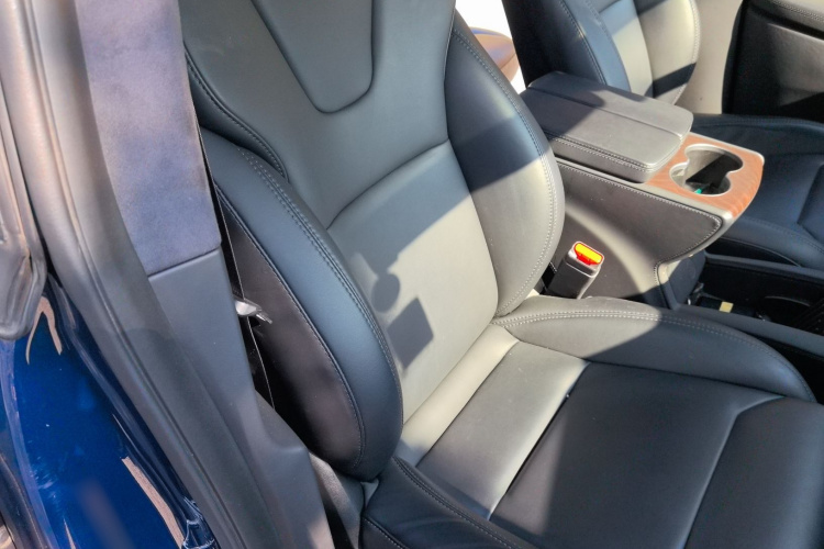 特斯拉 2016款 Model X 75D局部细节41