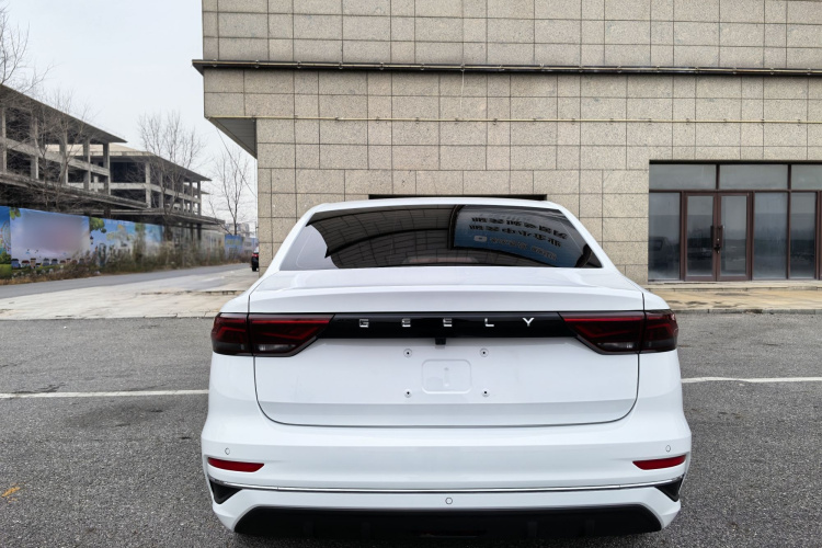 吉利汽车 帝豪 2025款 第4代 1.5L CVT龙腾版车身外观6008