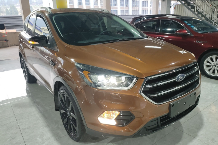 福特 翼虎 2017款 EcoBoost 245 四驱运动型车身外观3