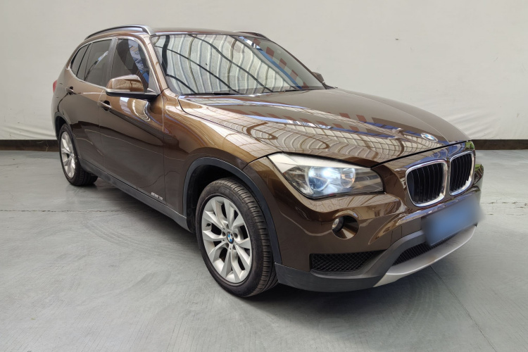 宝马X1 2013款 sDrive18i 时尚型车身外观6010