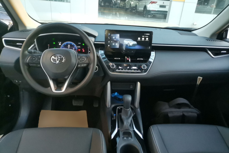 丰田 锋兰达 2024款 2.0L CVT豪华版中控内饰12