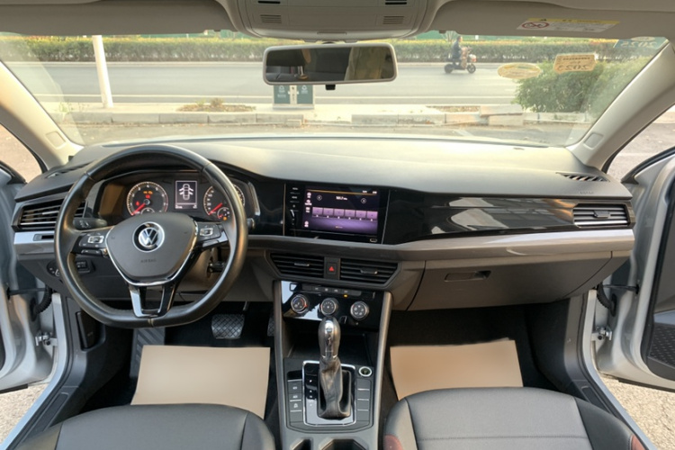 大众 宝来 2021款 1.5L 自动舒适智联版中控内饰7013