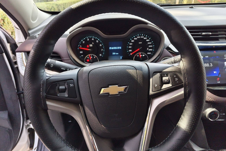 雪佛兰 迈锐宝 2018款 530T 自动风尚版中控内饰7002