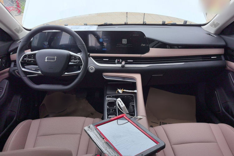 奔腾B70 2024款 龙腾版 1.5T 领跃型中控内饰12