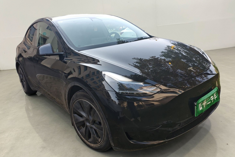 特斯拉 Model Y 2022款 后轮驱动版车身外观3
