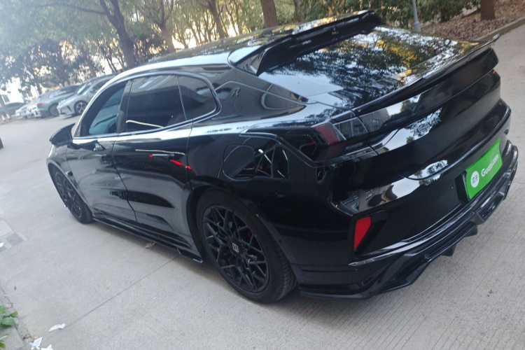 极氪001 2024款 ME版 100kWh 四驱车身外观4