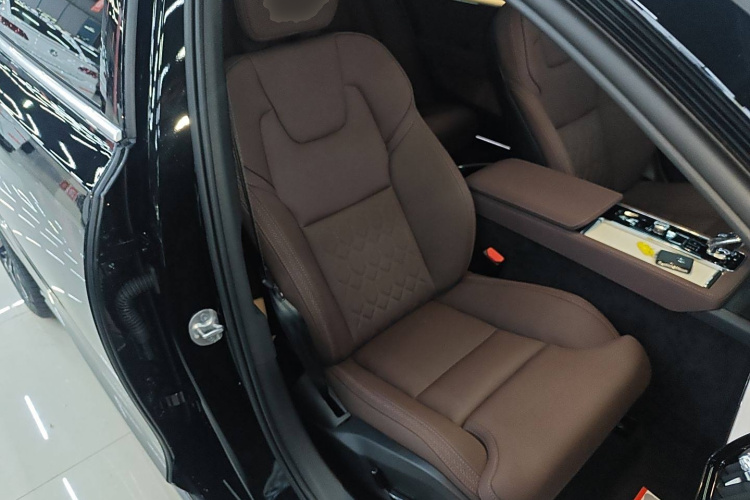 沃尔沃S90 2026款 B5 智远豪华版局部细节41