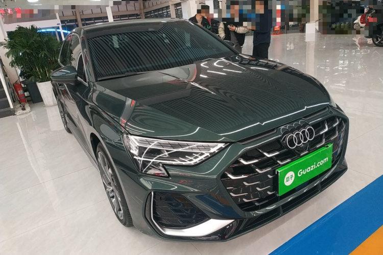 奥迪A3 2025款 Sportback 35TFSI 飞驰尊享型车身外观3