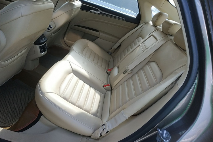 福特 蒙迪欧 2013款 2.0L GTDi240旗舰型中控内饰7004