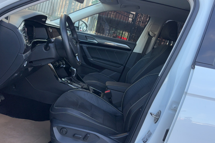 大众 探岳 2019款 330TSI 两驱尊贵型 国VI局部细节19