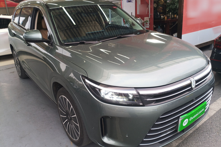 鸿蒙智行 问界M7 2022款 1.5T 四驱旗舰版车身外观3